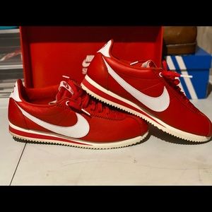 nike cortez “stranger things”